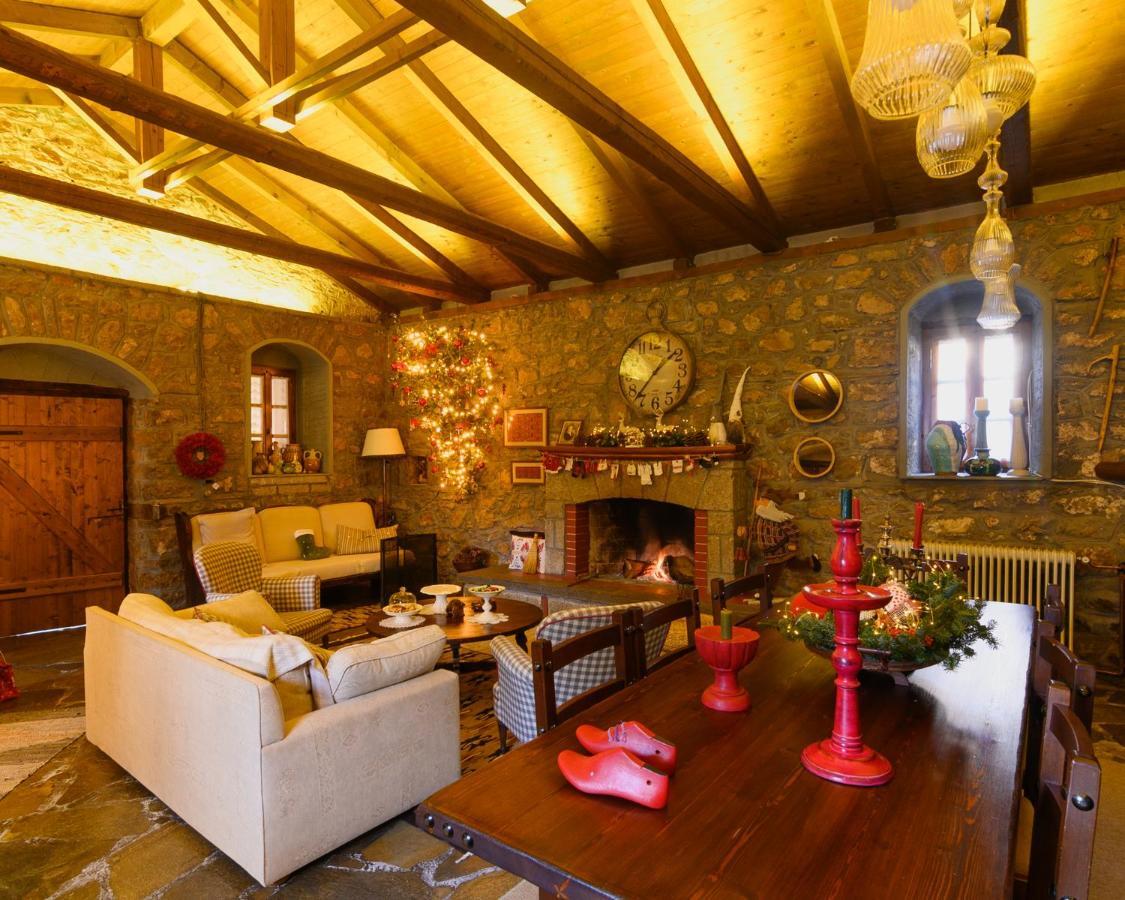 Guesthouse Karahalios โปลีดรอสโซส ภายนอก รูปภาพ